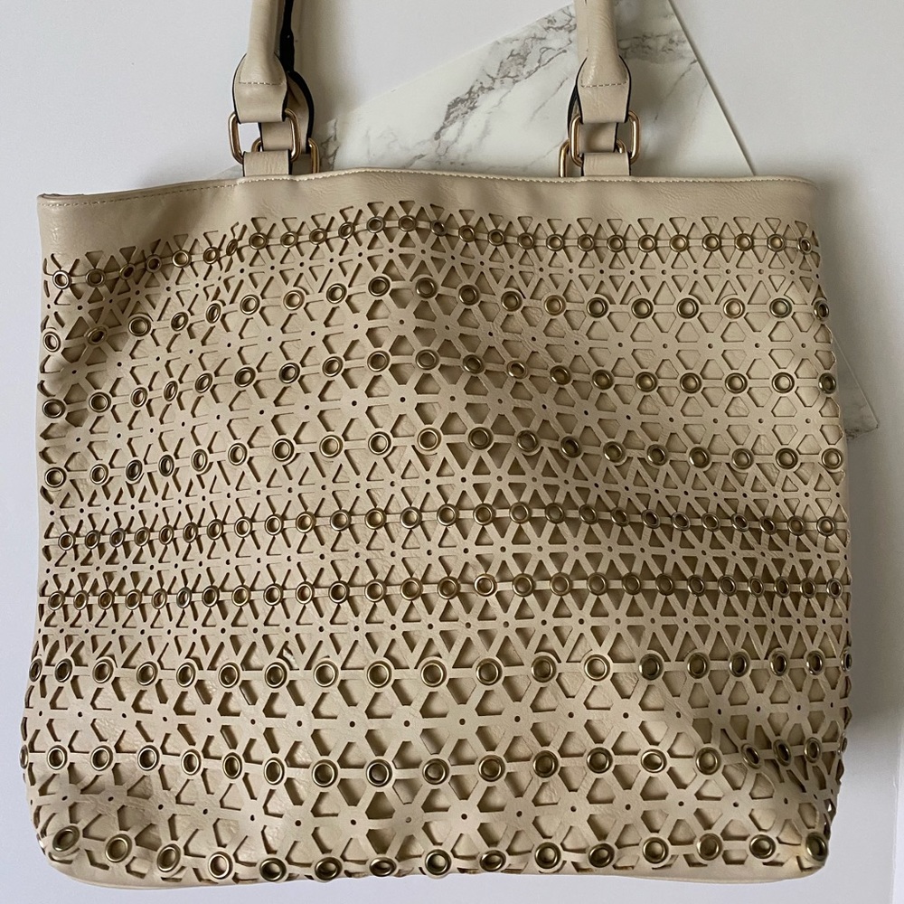 MMS Design Studios tote bag.
